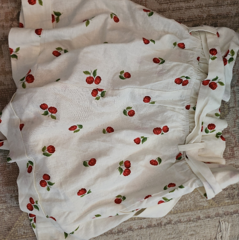 FARM Rio White Cherry Print Women Shorts